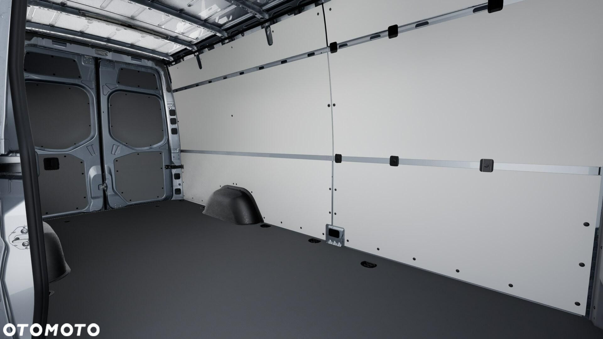 Mercedes-Benz eSprinter - 4