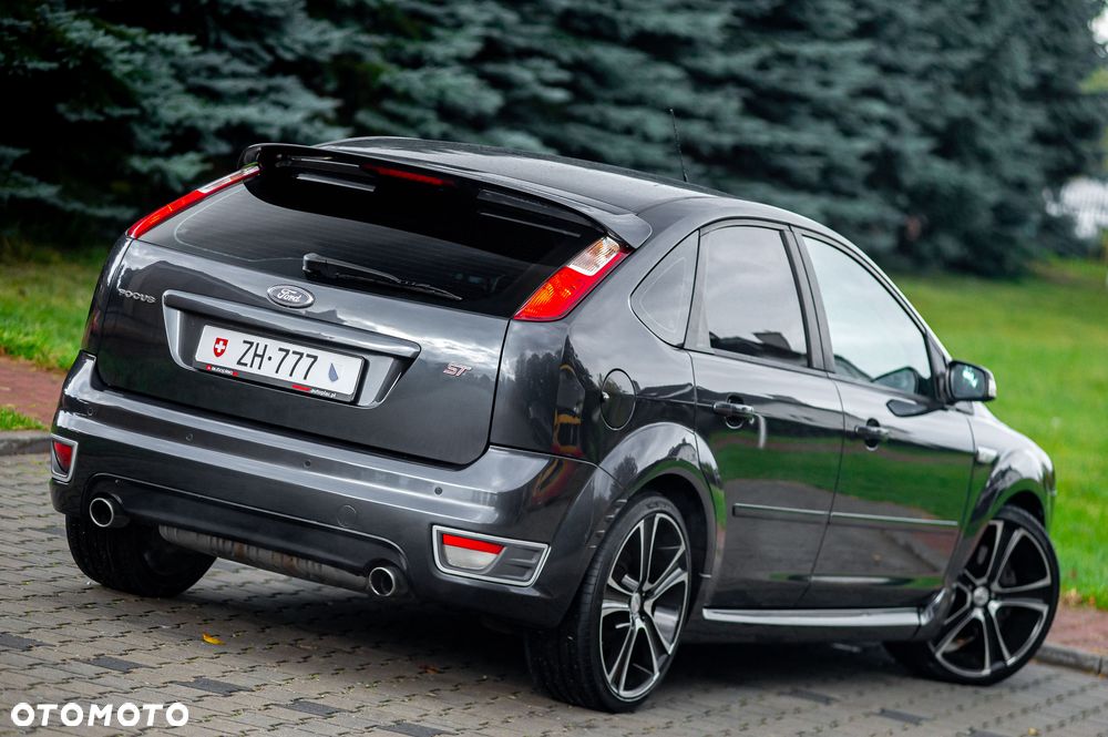Ford Focus - 11