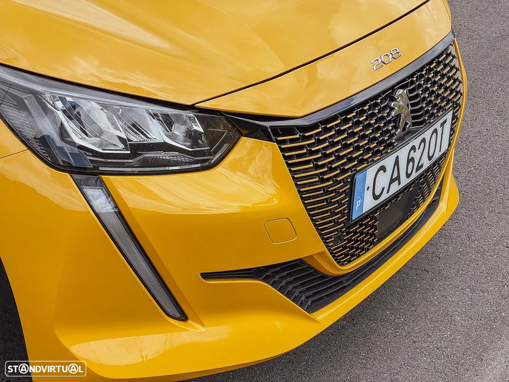 Peugeot 208 - 4