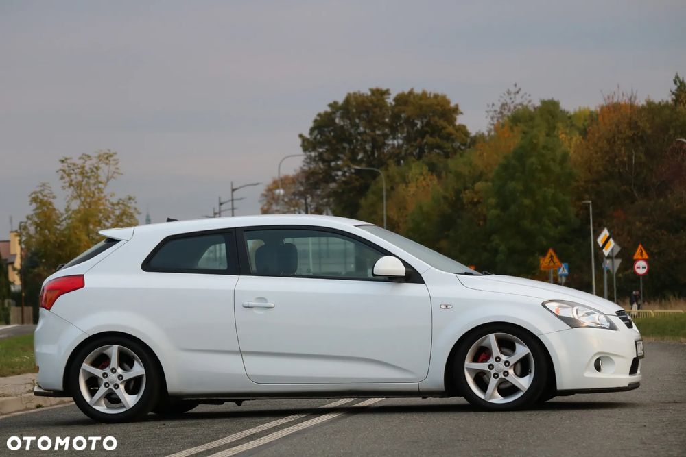 Kia ProCeed 2.0 CVVT TX - 28