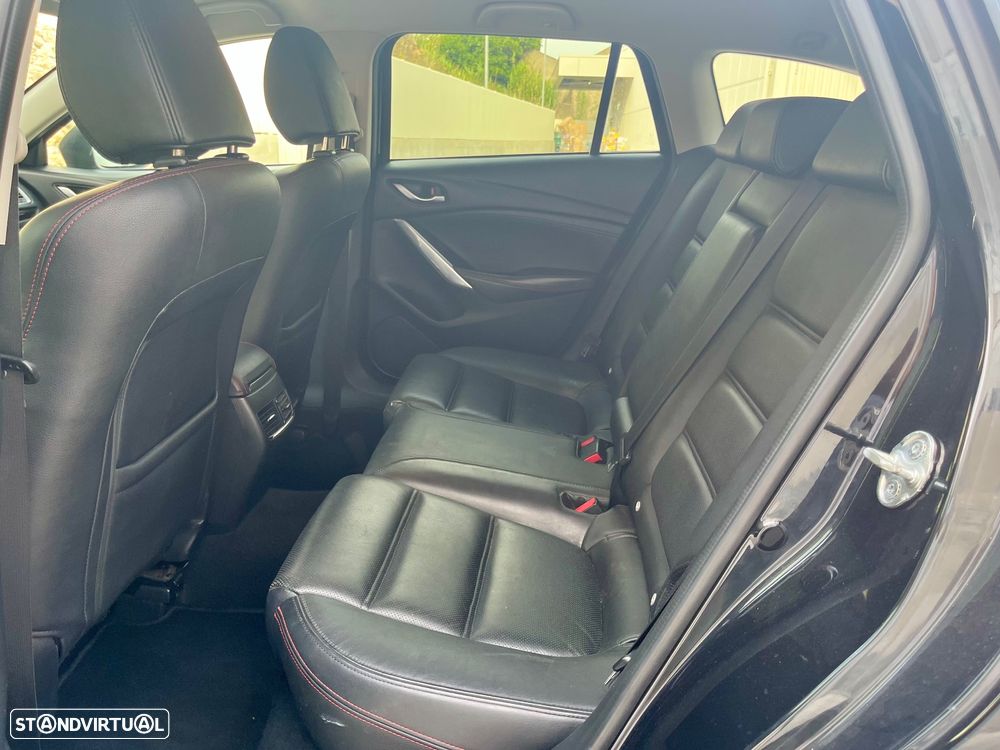 Mazda 6 2.2 SKY-D Excellence Navi - 32