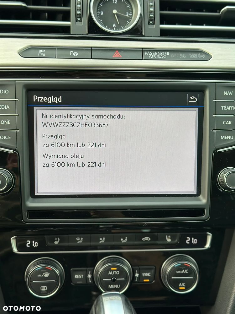 Volkswagen Passat - 30