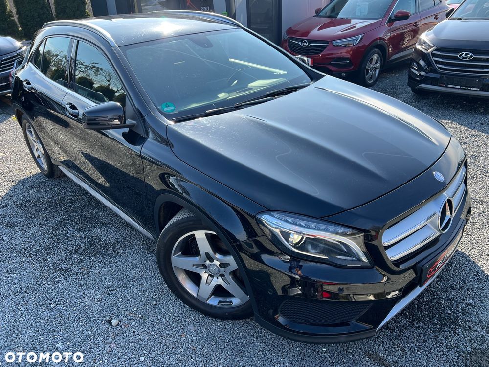 Mercedes-Benz GLA 200 AMG Line - 25