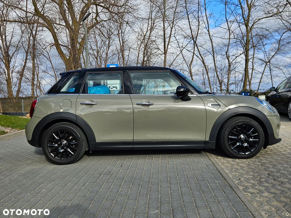 MINI Cooper Standard - 3