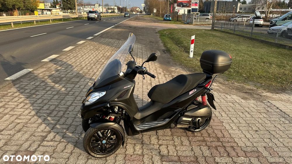 Piaggio MP-3 - 2