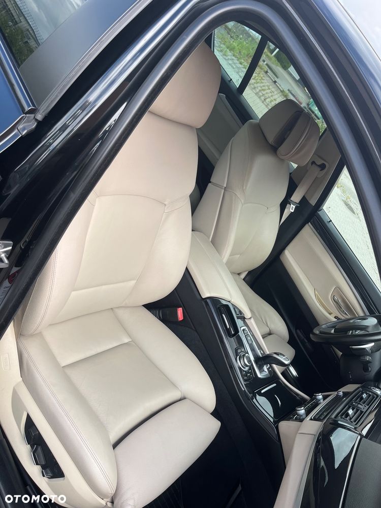 BMW Seria 5 525d - 19