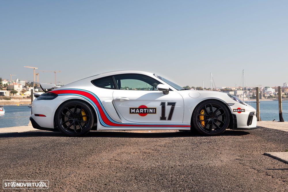 Porsche 718 Cayman GT4 PDK - 25