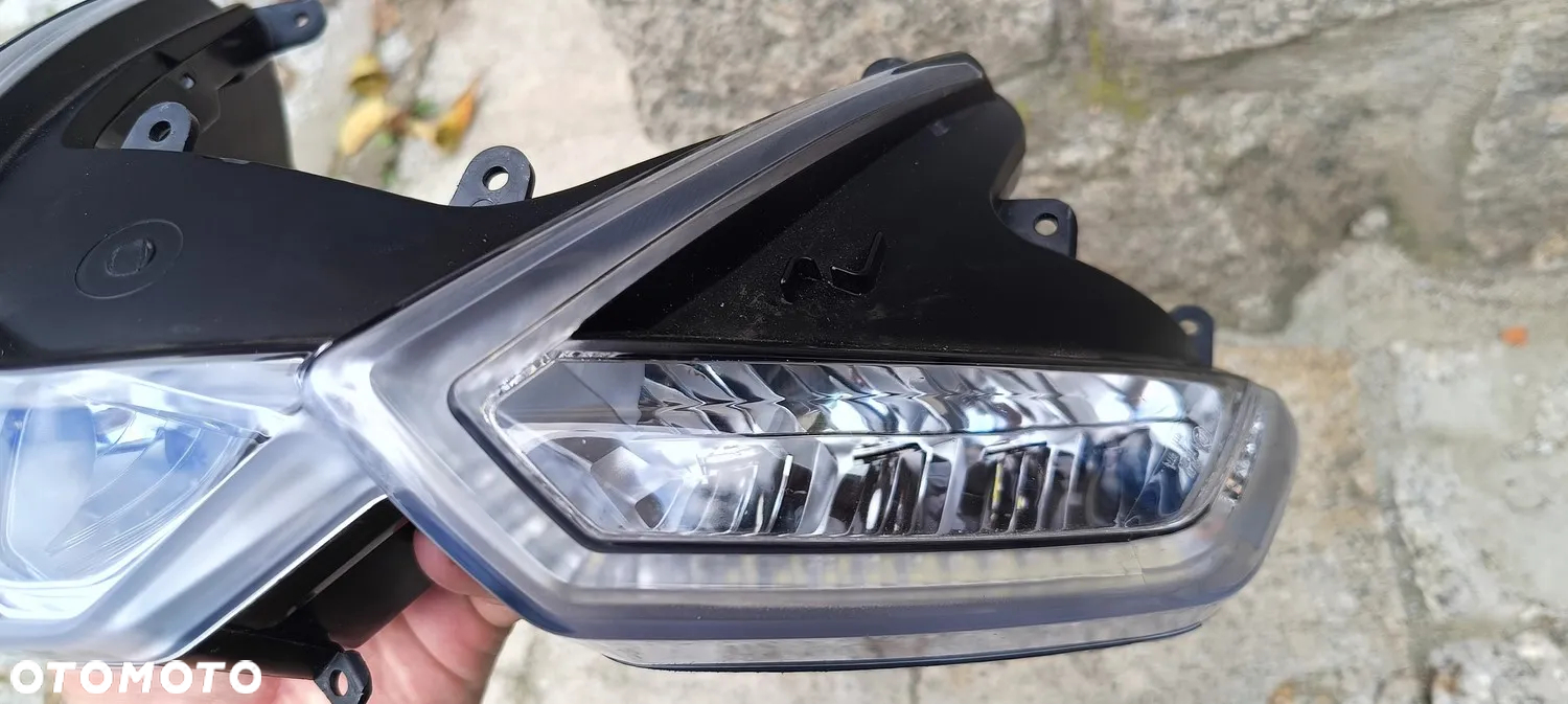APRILIA RS 660 LAMPA PRZÓD REFLEKTOR 2022 - 5