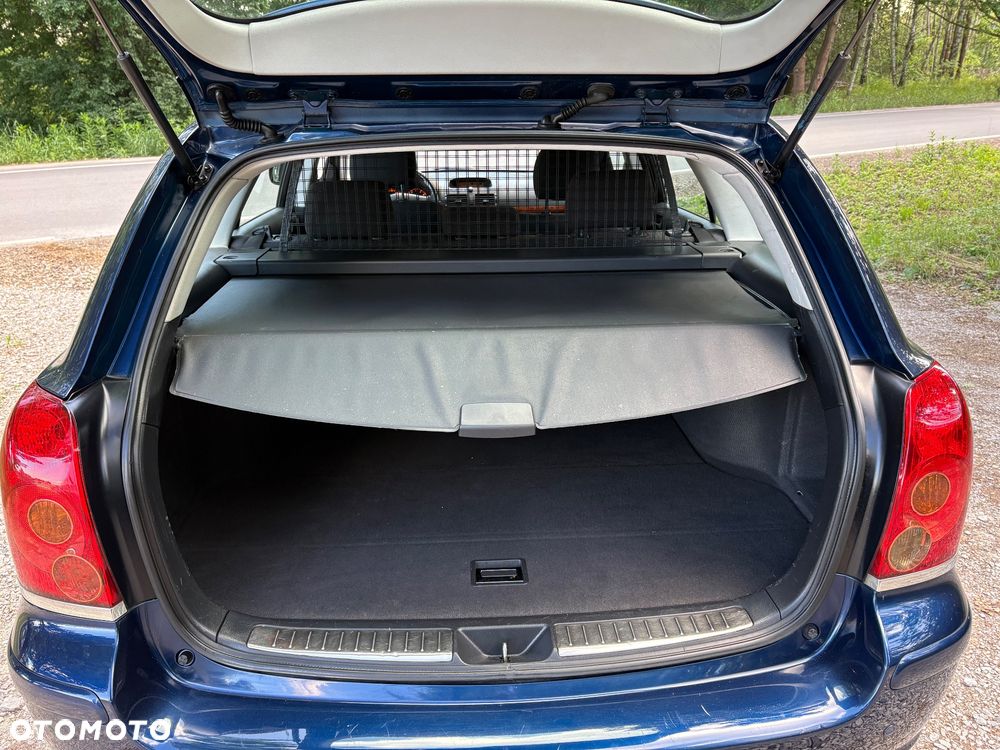 Toyota Avensis 2.0 VVT-i Edition - 25