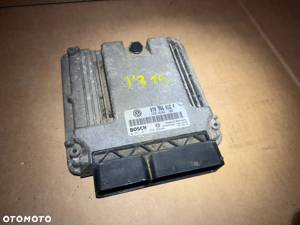 Sterownik komputer silnika Volkswagen 070906016F 0281011258 - 1