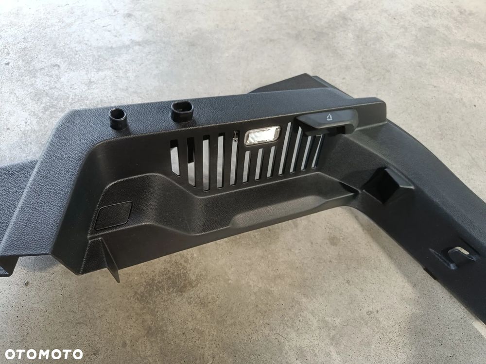 Boczek Tapicerka Bagażnika Skoda Karoq Prawy Tylny Tył 57A867762F - 10