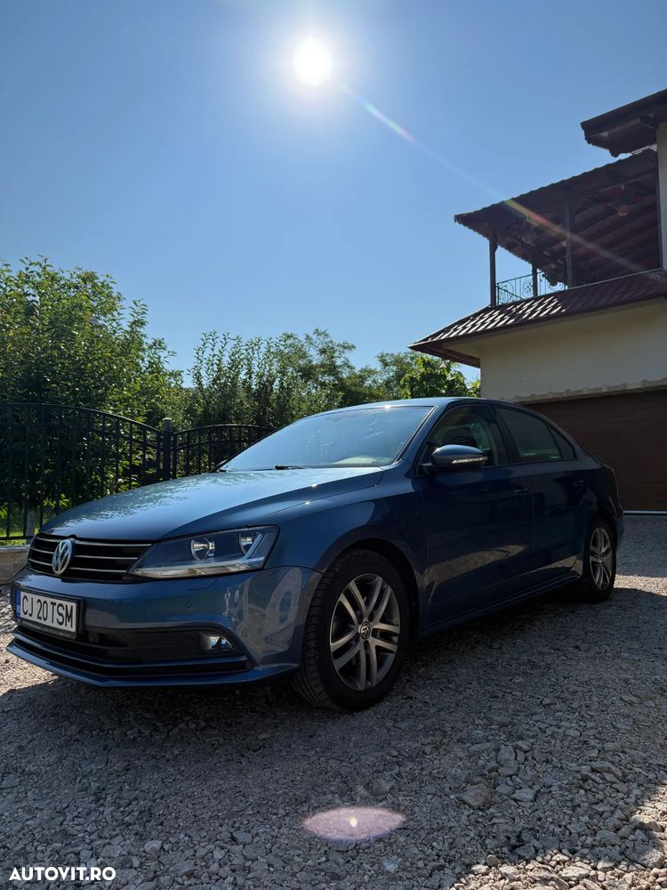 Volkswagen Jetta - 3
