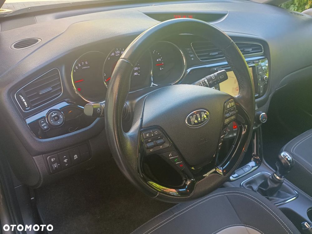 Kia Ceed - 5