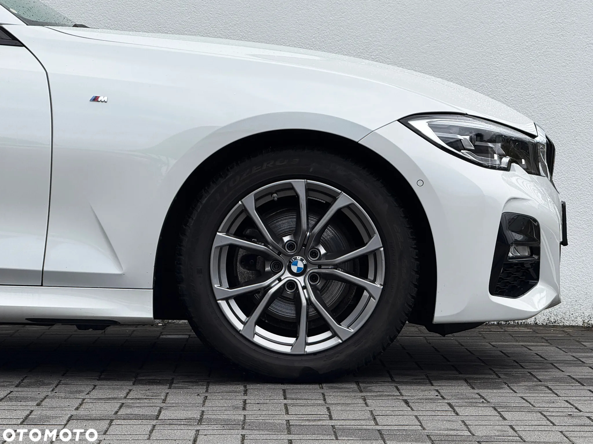 BMW Seria 3 320d xDrive M Sport sport - 9