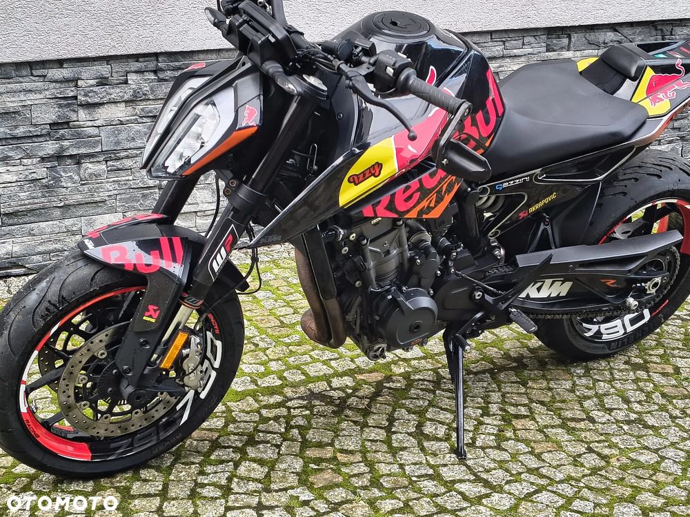 KTM Duke 790 - 10