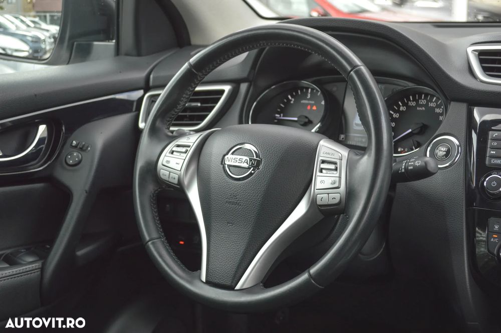 Nissan Qashqai 1.6 DCI Start/Stop X-TRONIC Tekna - 27