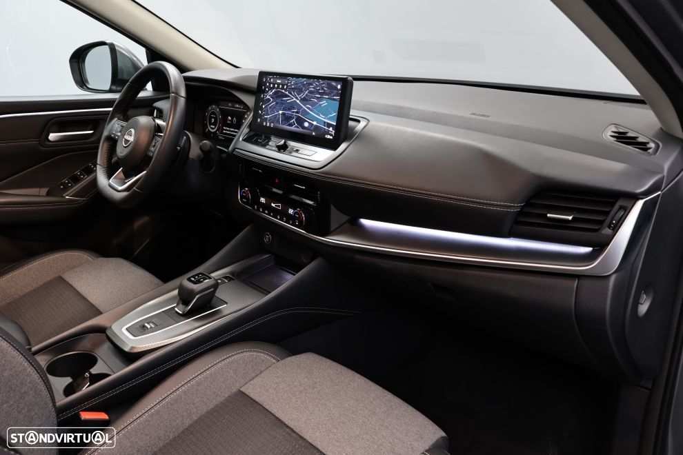 Nissan Qashqai 1.3 DIG-T N-Connecta Xtronic - 21