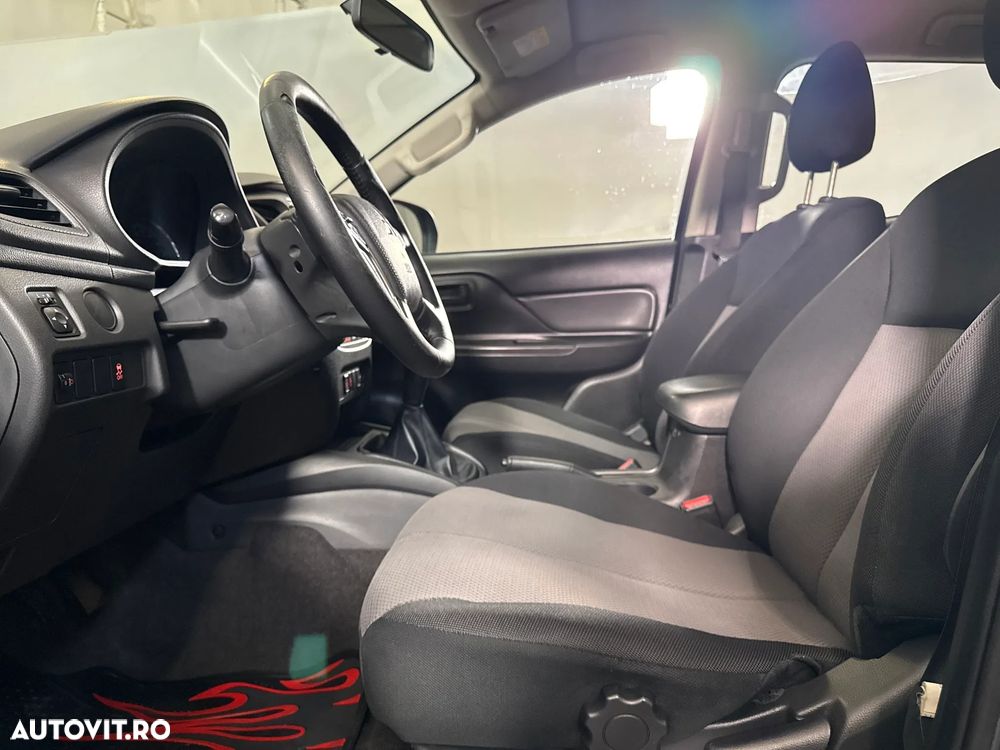 Mitsubishi L200 - 20