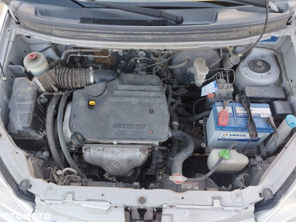 Suzuki Liana - 14
