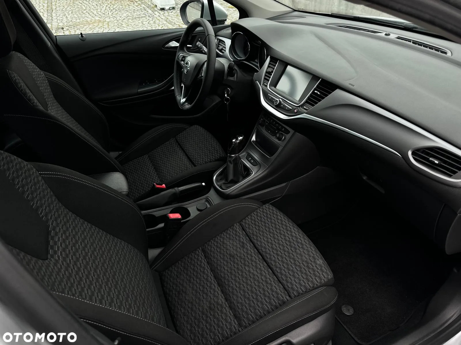 Opel Astra 1.4 Turbo Edition - 31