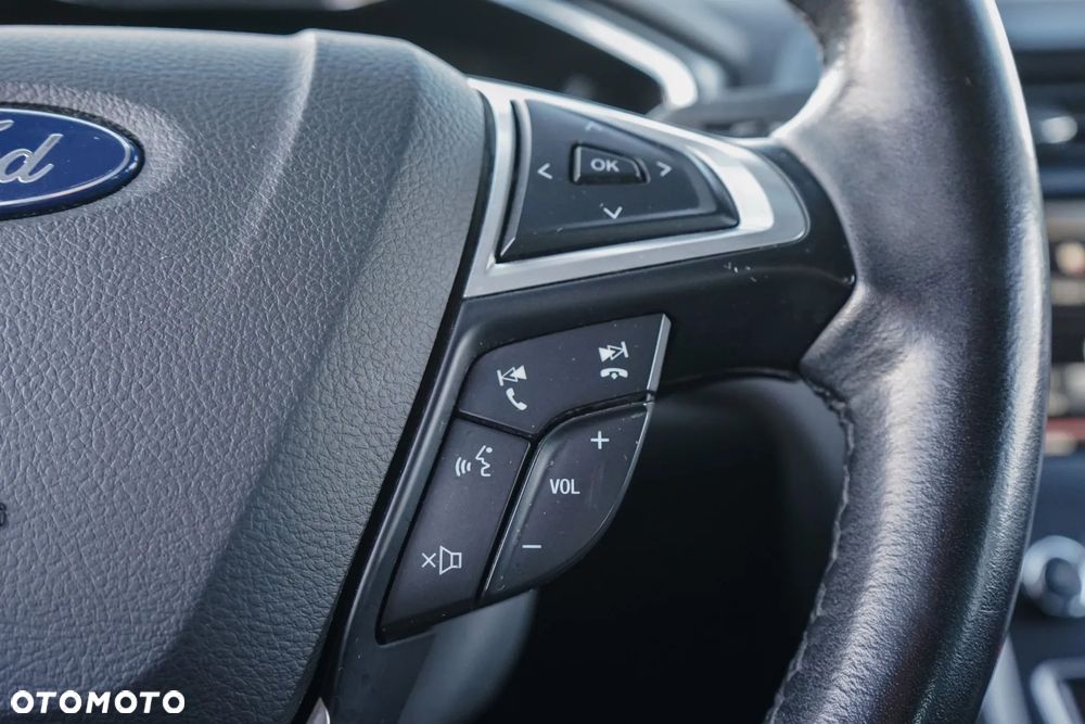 Ford Mondeo 2.0 EcoBlue Titanium - 28