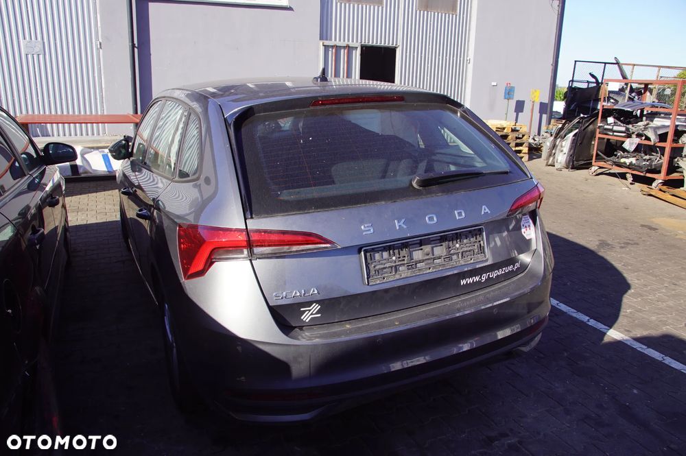 Auto na części - Skoda Scala Lift 1.5 TSI 150 KM DXDB VCF LF7C 2024R Silnik Skrzynia Zderzak Błotnik Klapa Drzwi Szyba Lusterko Lampa Sterownik Moduł Deska Kokpit Wyświetlacz - 5