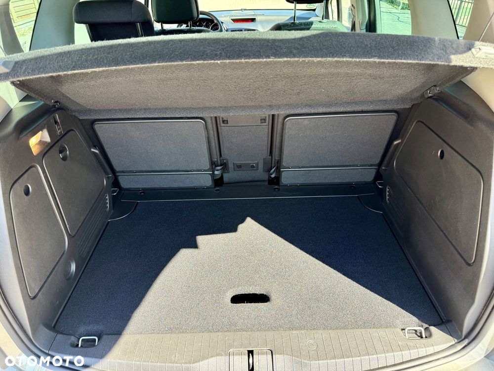 Opel Meriva - 12