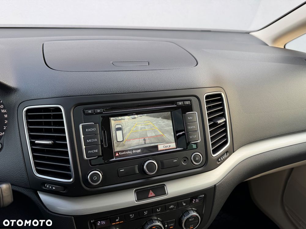 Volkswagen Sharan 2.0 TDI Highline DSG - 16