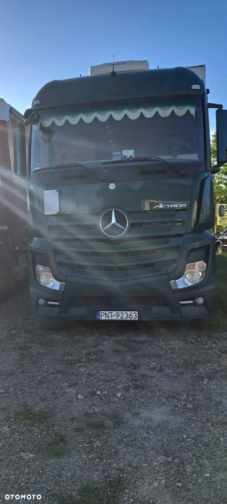 Mercedes-Benz Acros