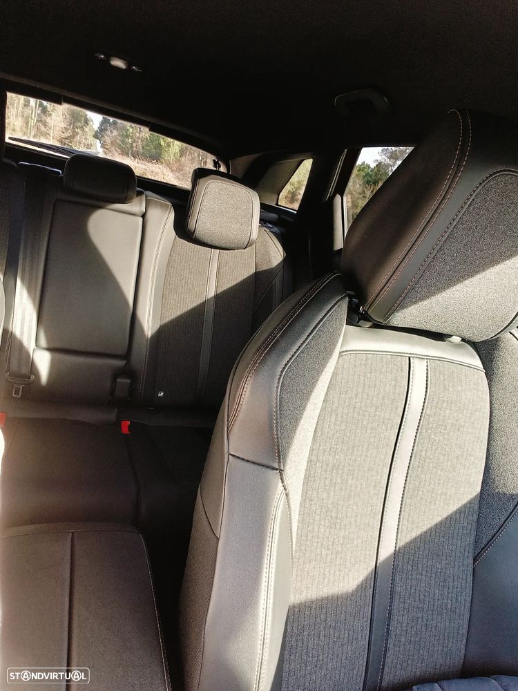Peugeot 3008 BlueHDi 130 Stop & Start EAT8 Allure - 3