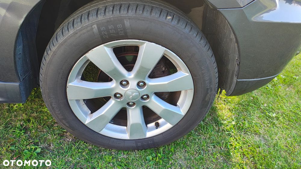 Mitsubishi Outlander - 5