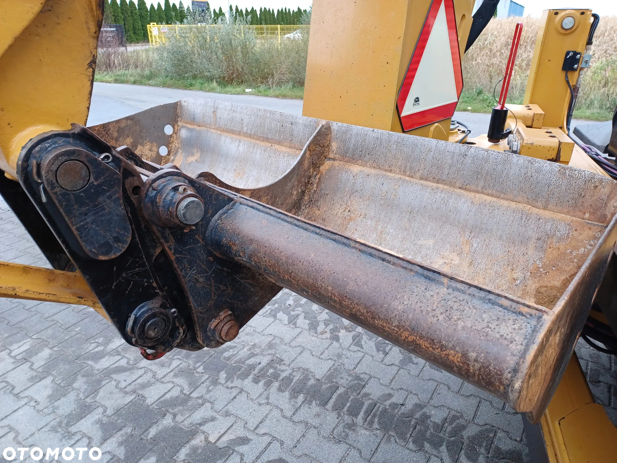 Caterpillar 432 F2 - 10