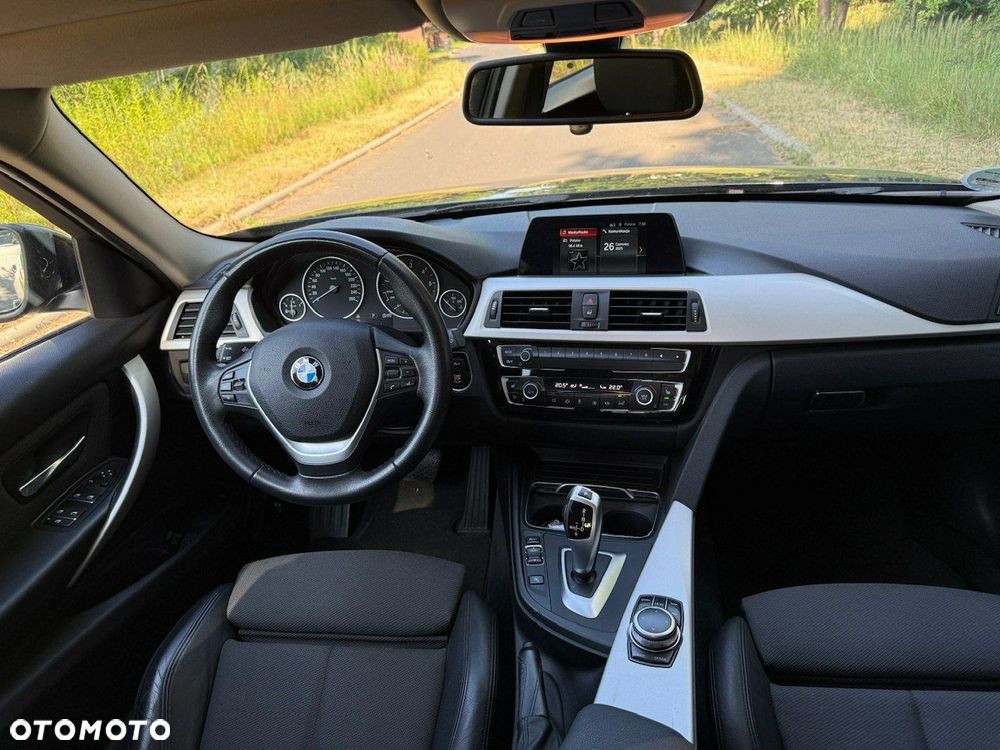 BMW Seria 3 318d Sport Line Shadow - 24