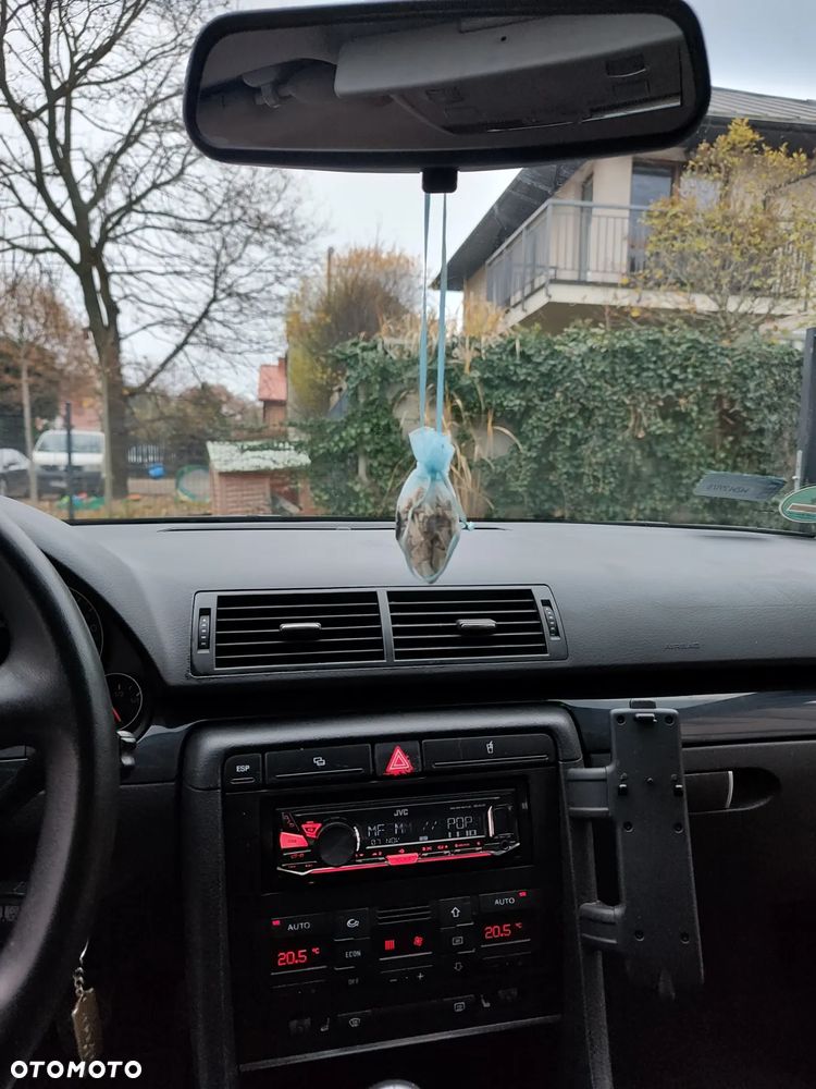 Audi A4 Limousine - 25