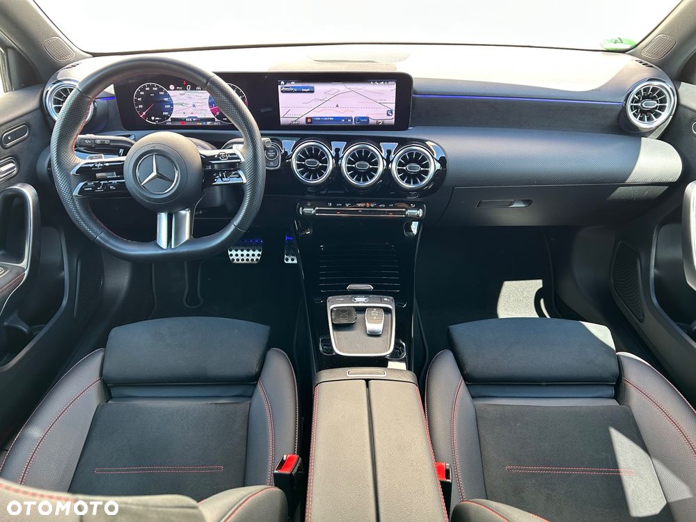 Mercedes-Benz Klasa A 180 7G-DCT Advanced AMG Line - 16