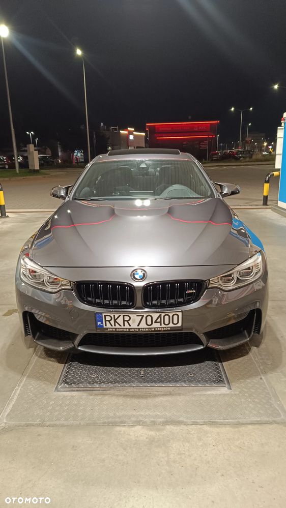 BMW M4 Coupe DKG - 10