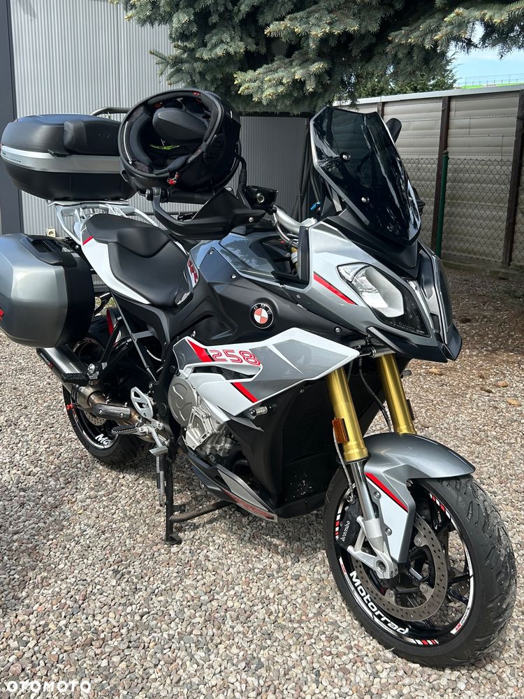 BMW XR - 1