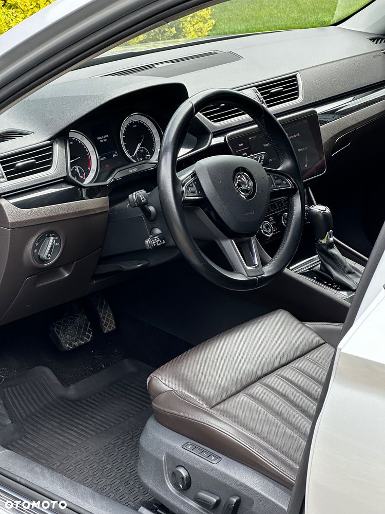 Skoda Superb 2.0 TDI 4x4 L&K DSG - 13