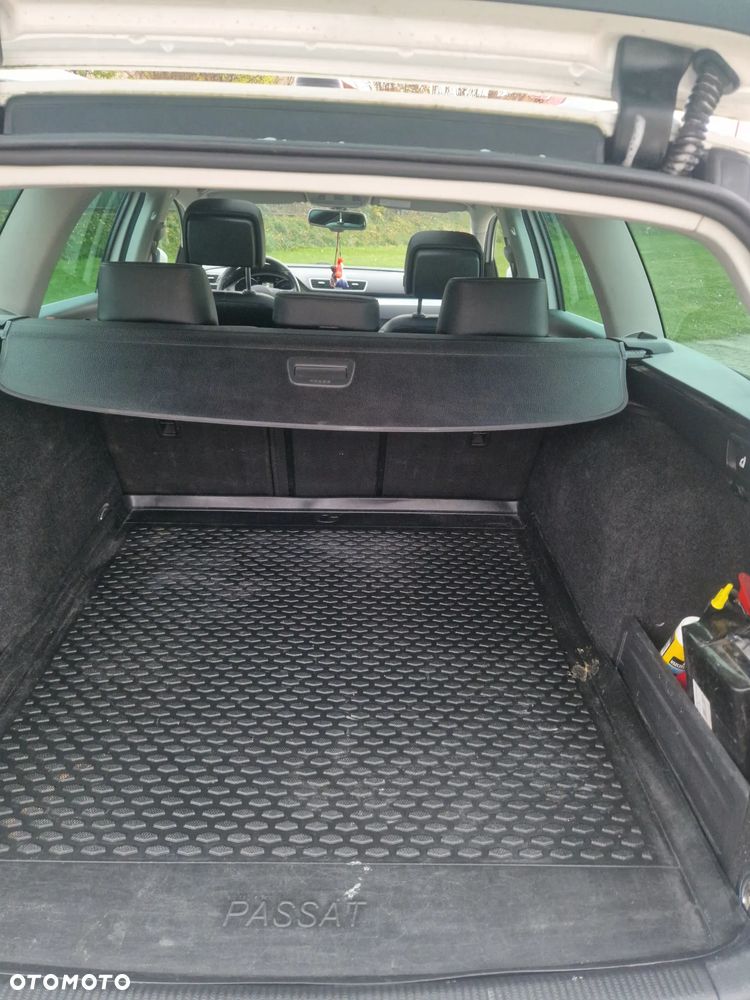 Volkswagen Passat 2.0 TDI 4Mot Highline DSG - 15