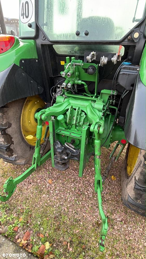 John Deere 5090M - 3