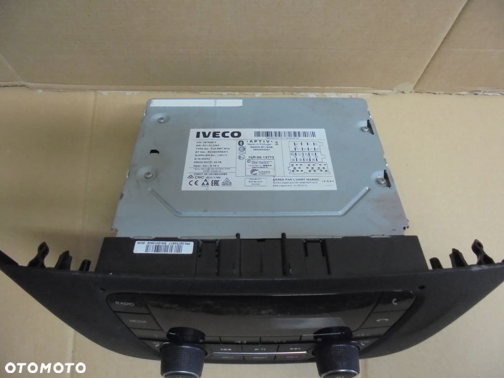RADIO IVECO DAILY 2014R-  5802902247 / 5803032937 / 5802807801 - 2