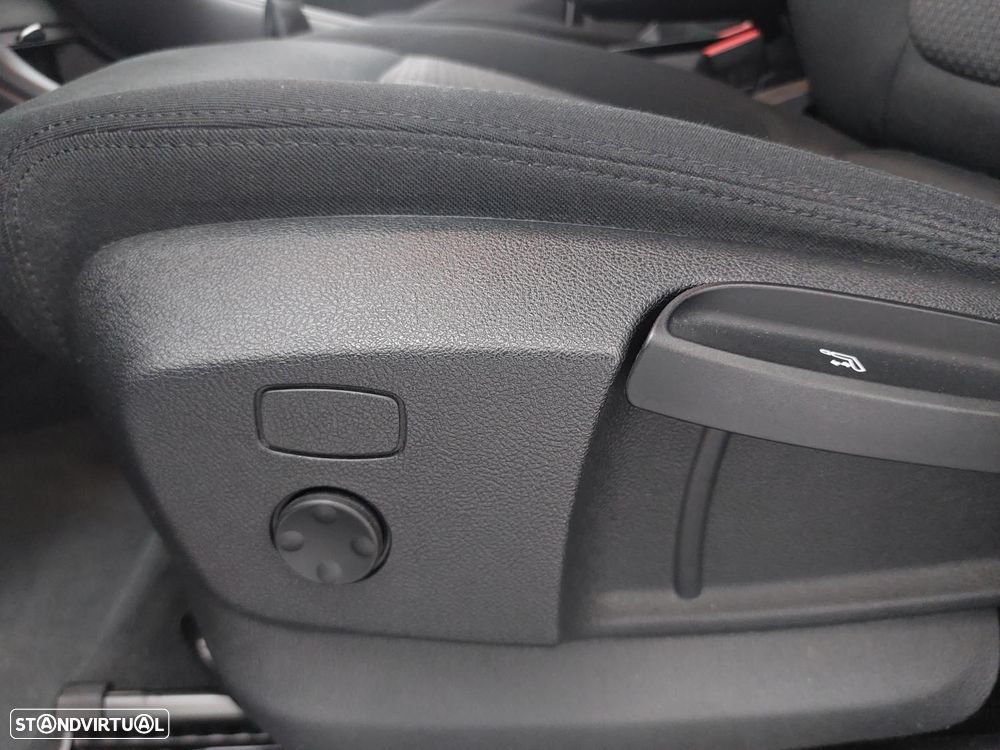 BMW X1 18 i sDrive Advantage - 49