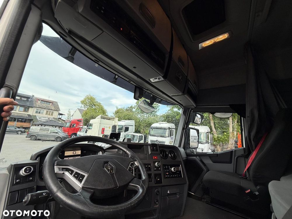 Renault T380 - 6