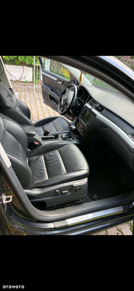 Skoda Superb 1.8 TSI Elegance DSG - 7