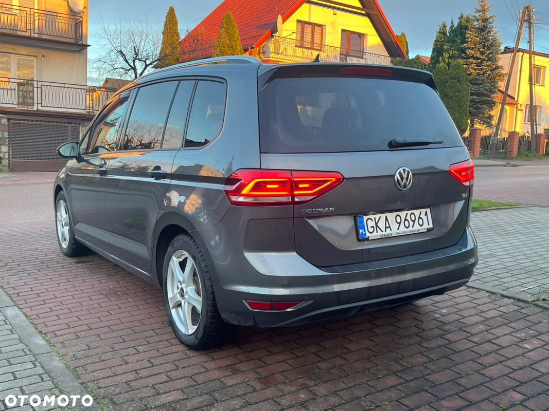 Volkswagen Touran 1.6 TDI SCR BlueMotion Technology DSG Comfortline - 5