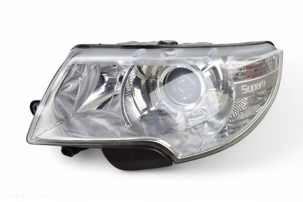 Lampa Lewy Przód Halogen SKODA SUPERB II 2009R EU - 2