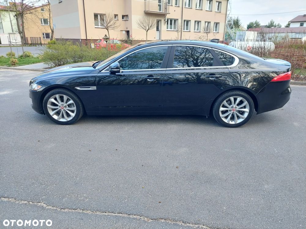 Jaguar XF - 3