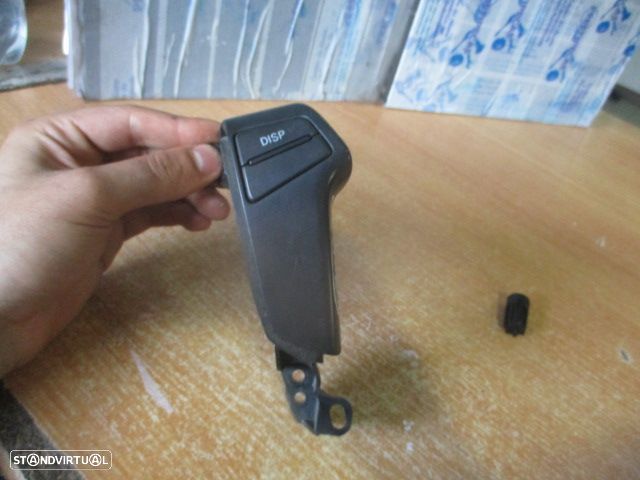 Interruptor 75B596 TOYOTA AVENSIS 2008 2.0D4D 126CV 5P CINZA Botões Multifunções No Volante - 3