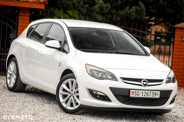 Opel Astra 1.6 Turbo Edition