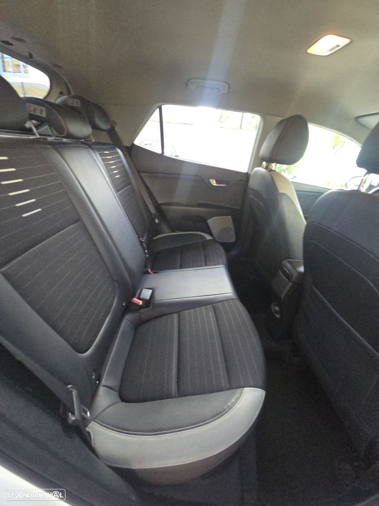 Kia Stonic 1.0 T-GDI Drive - 28